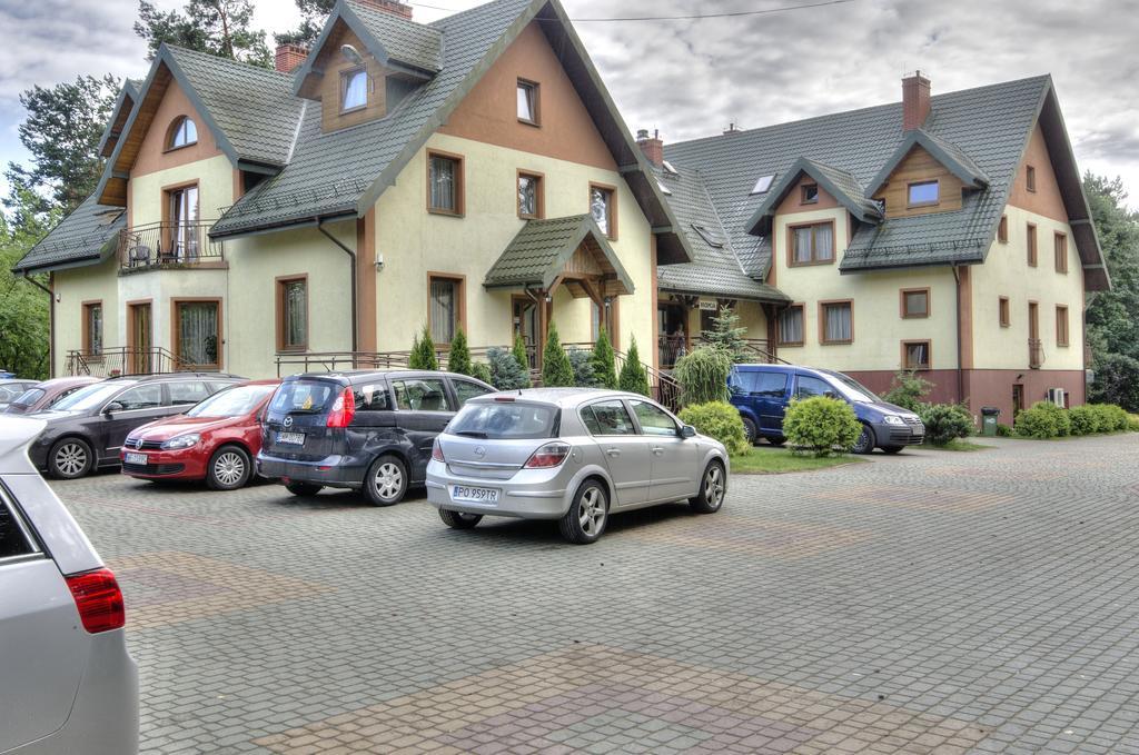 Augustowia Hotel Eksteriør billede