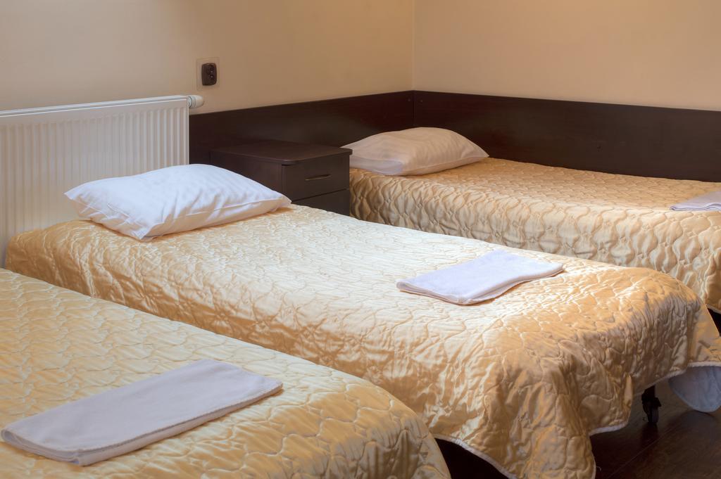 Augustowia Hotel Eksteriør billede