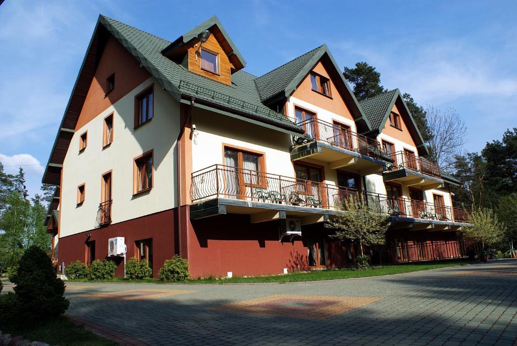 Augustowia Hotel Eksteriør billede