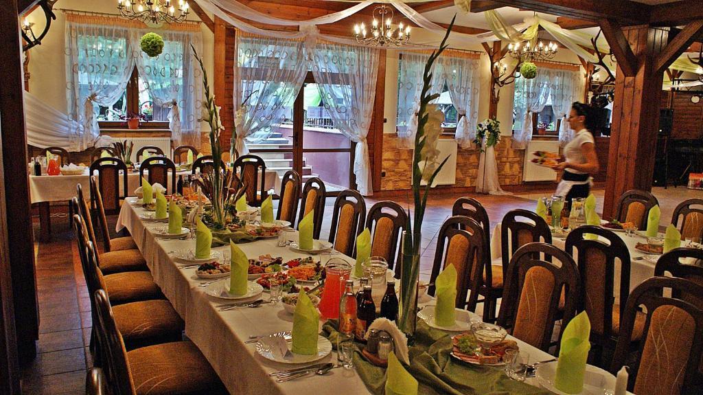Augustowia Hotel Eksteriør billede